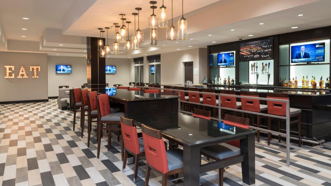 Holiday Inn Indianapolis Airport By Ihg Exterior foto