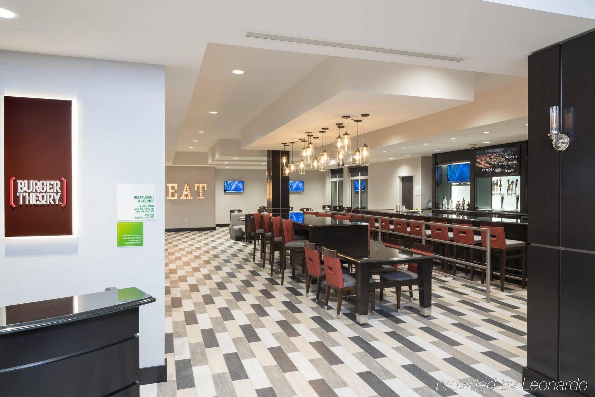 Holiday Inn Indianapolis Airport By Ihg Exterior foto