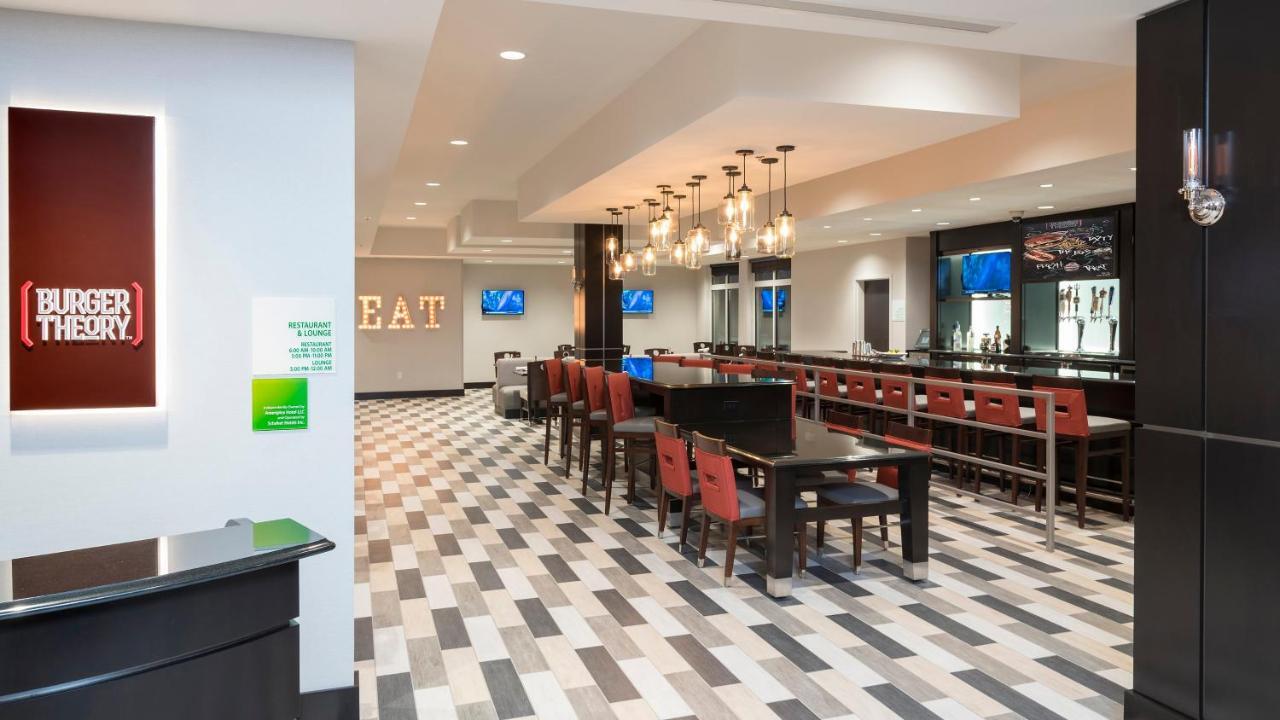 Holiday Inn Indianapolis Airport By Ihg Exterior foto