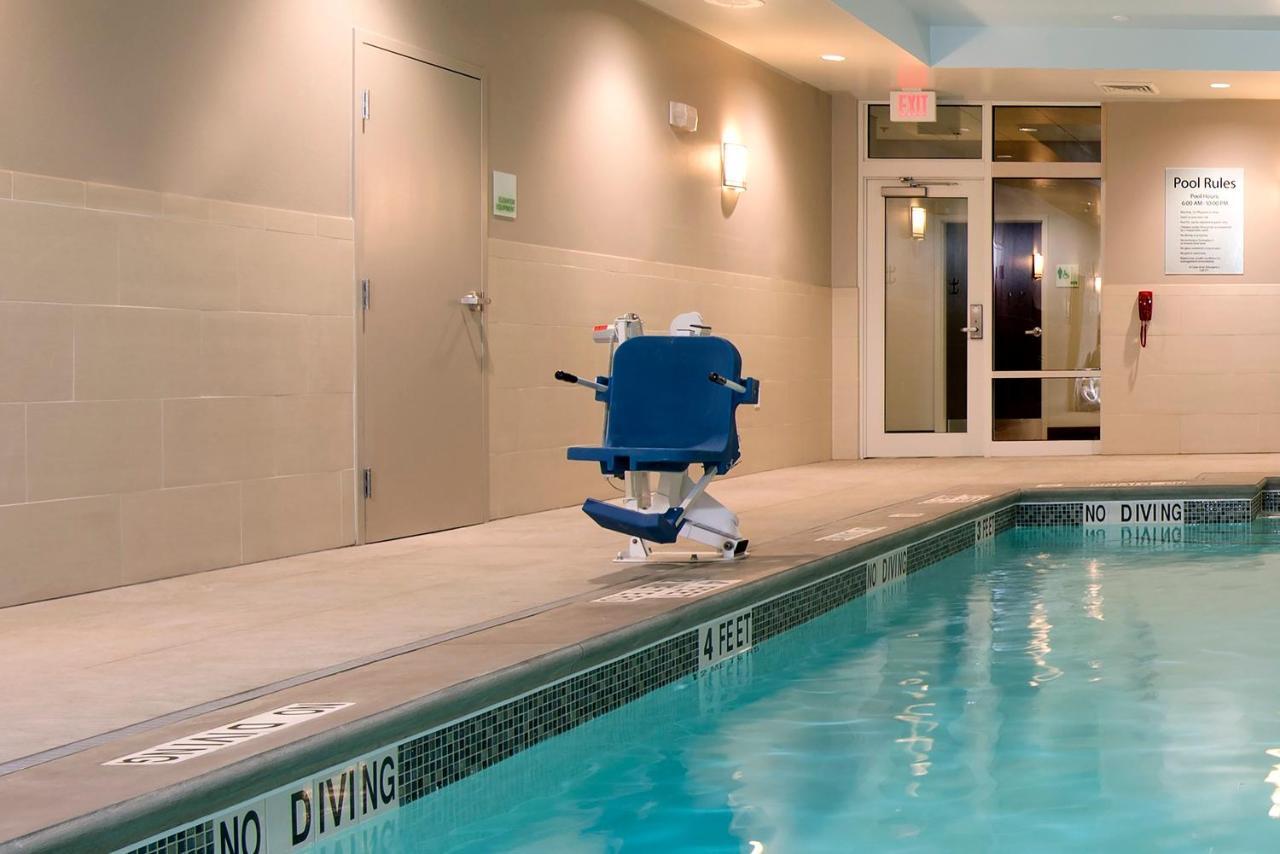 Holiday Inn Indianapolis Airport By Ihg Exterior foto